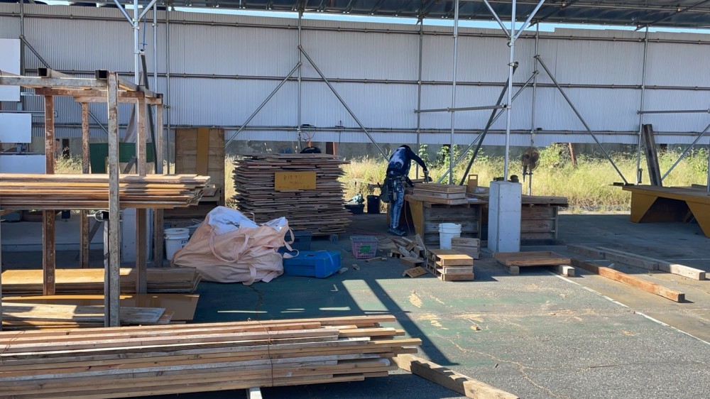 資材センターでのお仕事風景