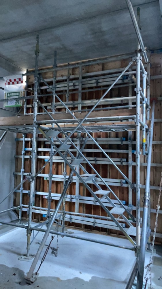 型枠施工の現場写真-明石市内造成工事現場②