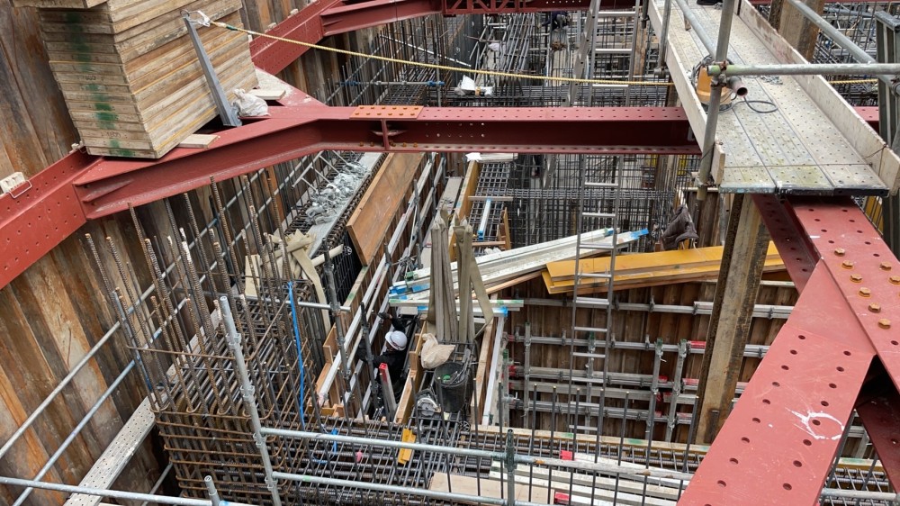 型枠施工現場写真_神戸市中央区施設建設②