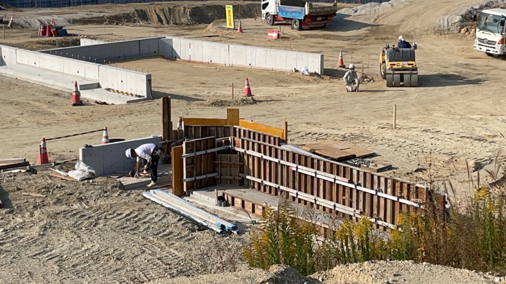 型枠施工現場写真_明石市内造成工事現場③