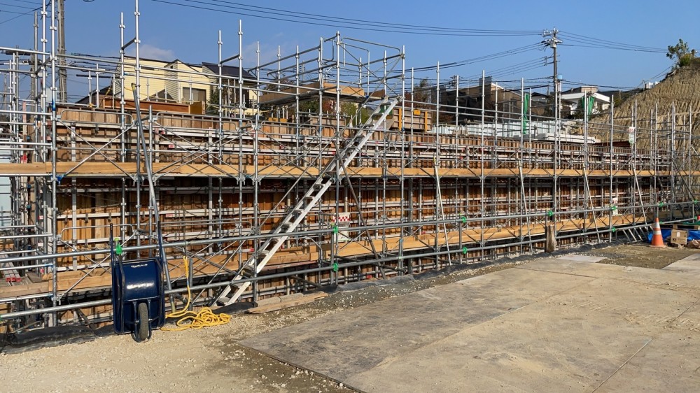 型枠施工現場写真_明石市内造成工事現場③