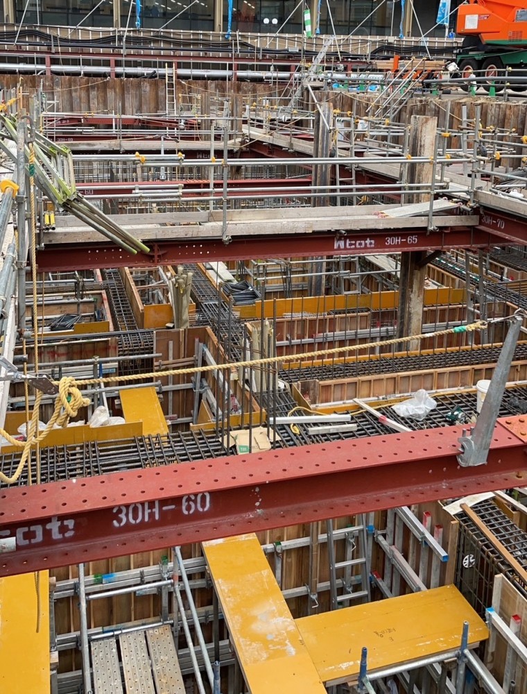 型枠施工現場写真_神戸市中央区施設建設現場③