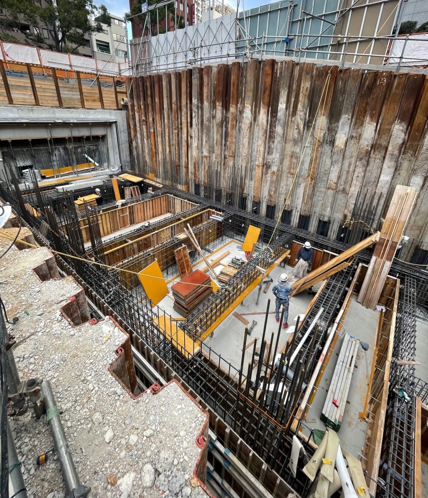 型枠施工現場写真_神戸市中央区施設建設現場⑥