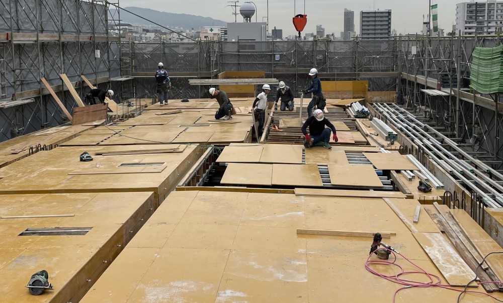 型枠施工現場写真_神戸市内マンション施工現場写真